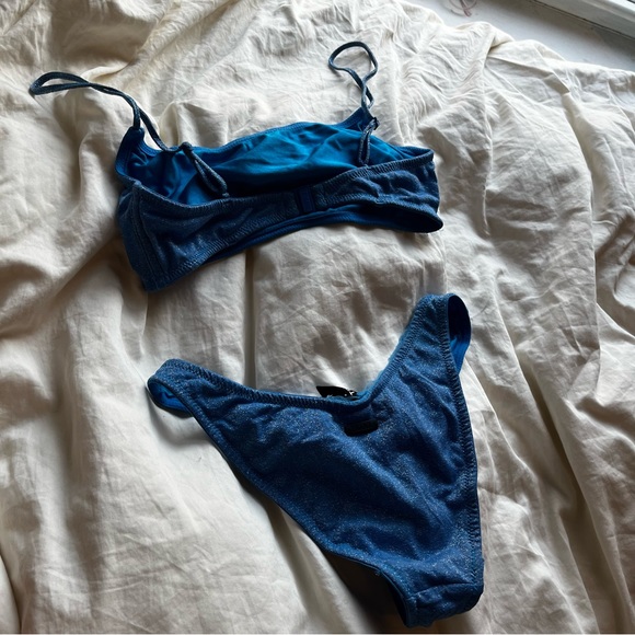 Triangl Bikini Set - Picture 4 of 5